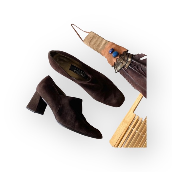 Stuart Weitzman ⌘ Modern Heeled Suede Ankle Shootie Shoe Bootie ⌘ Chocolate 7M - Picture 2 of 16